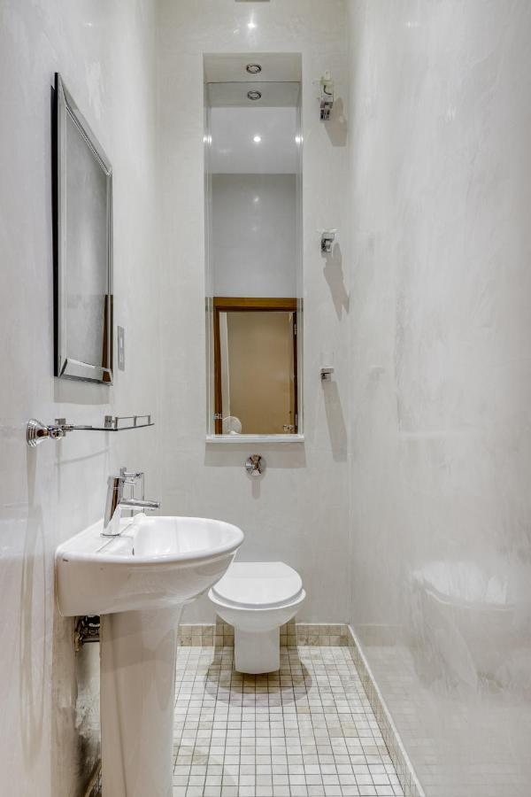 Apartament Care London- *